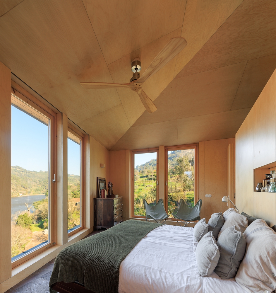 葡萄牙埃尔米达住宅创新改造丨Carlos Castanheira-19