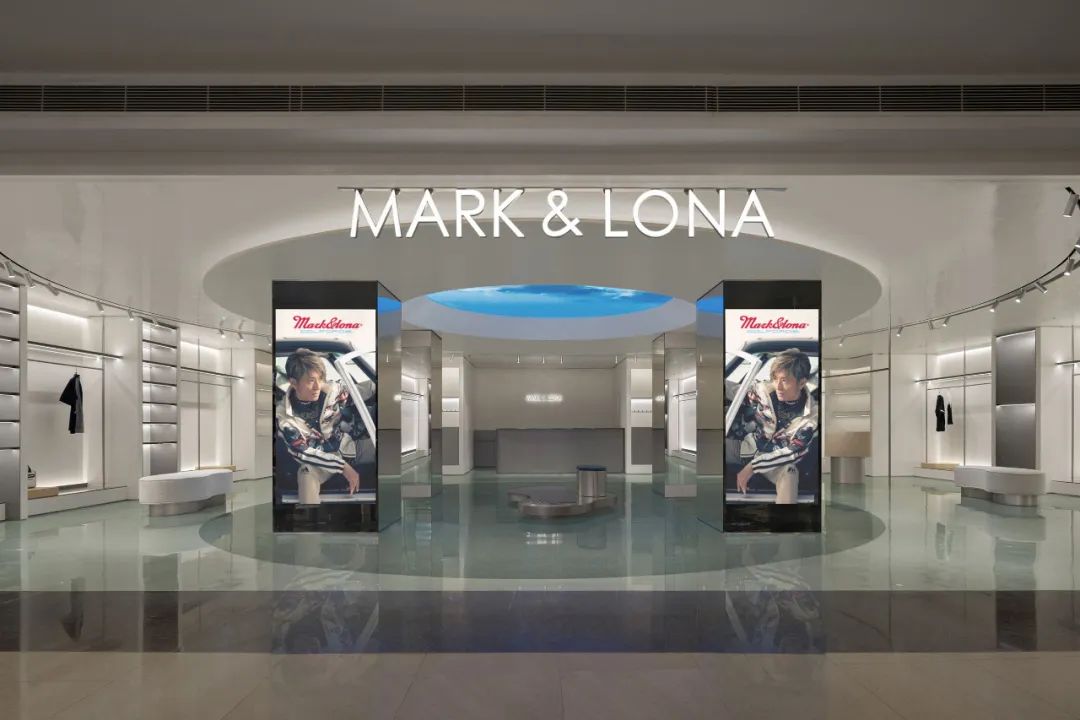 豪华高尔夫先锋品牌Mark & Lona中国旗舰店设计丨STUDIO 4,301-3