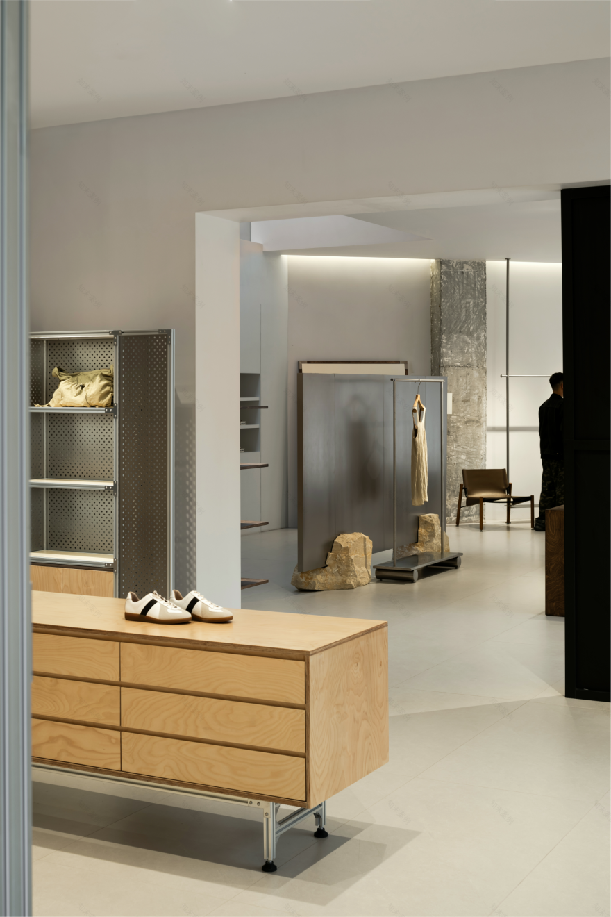 四川MINA服装新零售丨中国四川丨仲乙·分寸设计-41