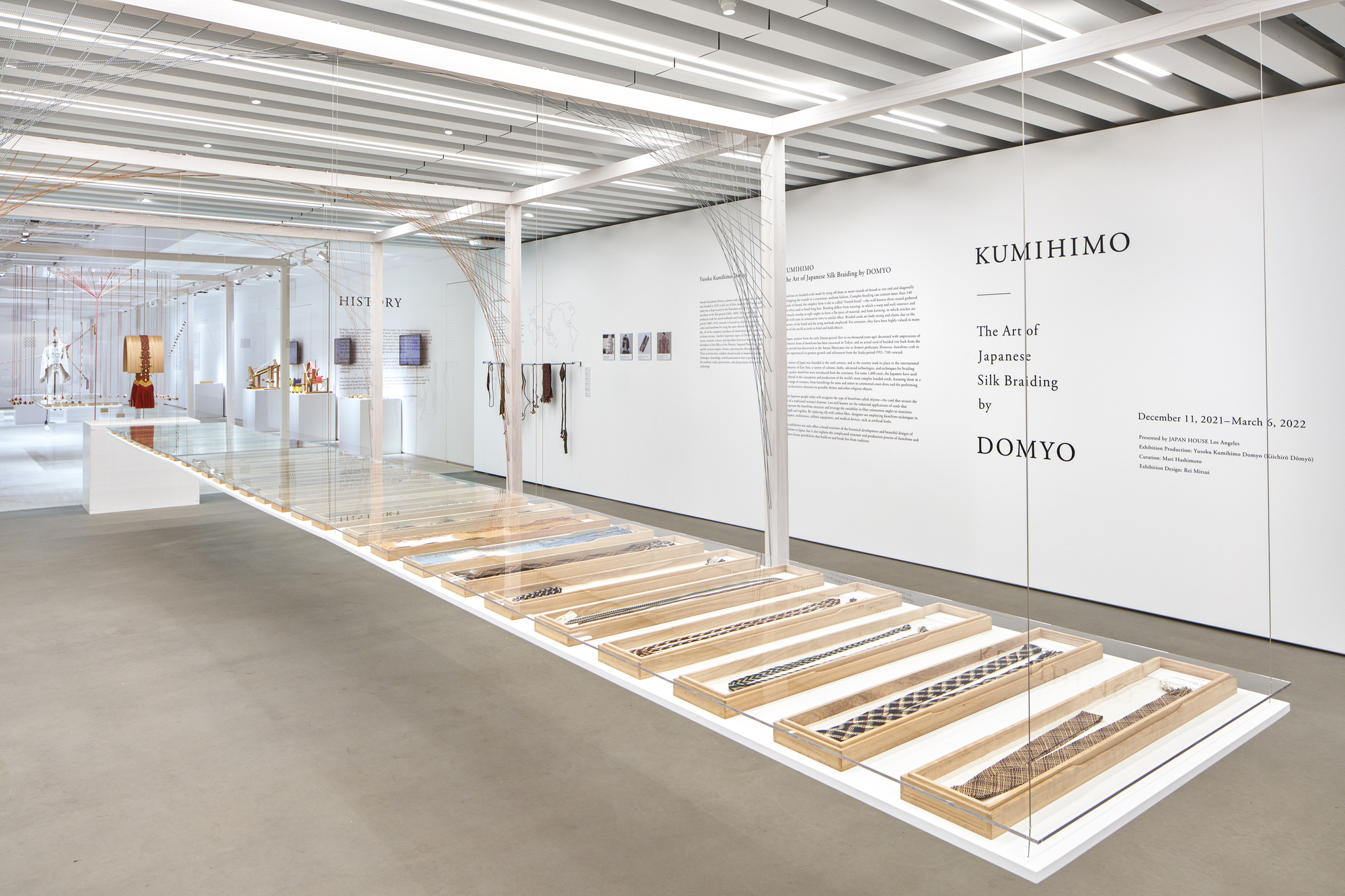 KUMIHIMO: Japanese Silk Braiding by DOMYO / Rei Mitsui Architects-12