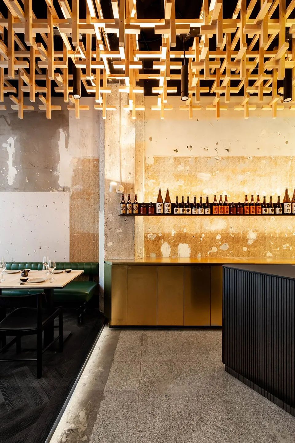蒙特利尔 RYÙ餐厅 | 侘寂之美,历史与现代的对话-9