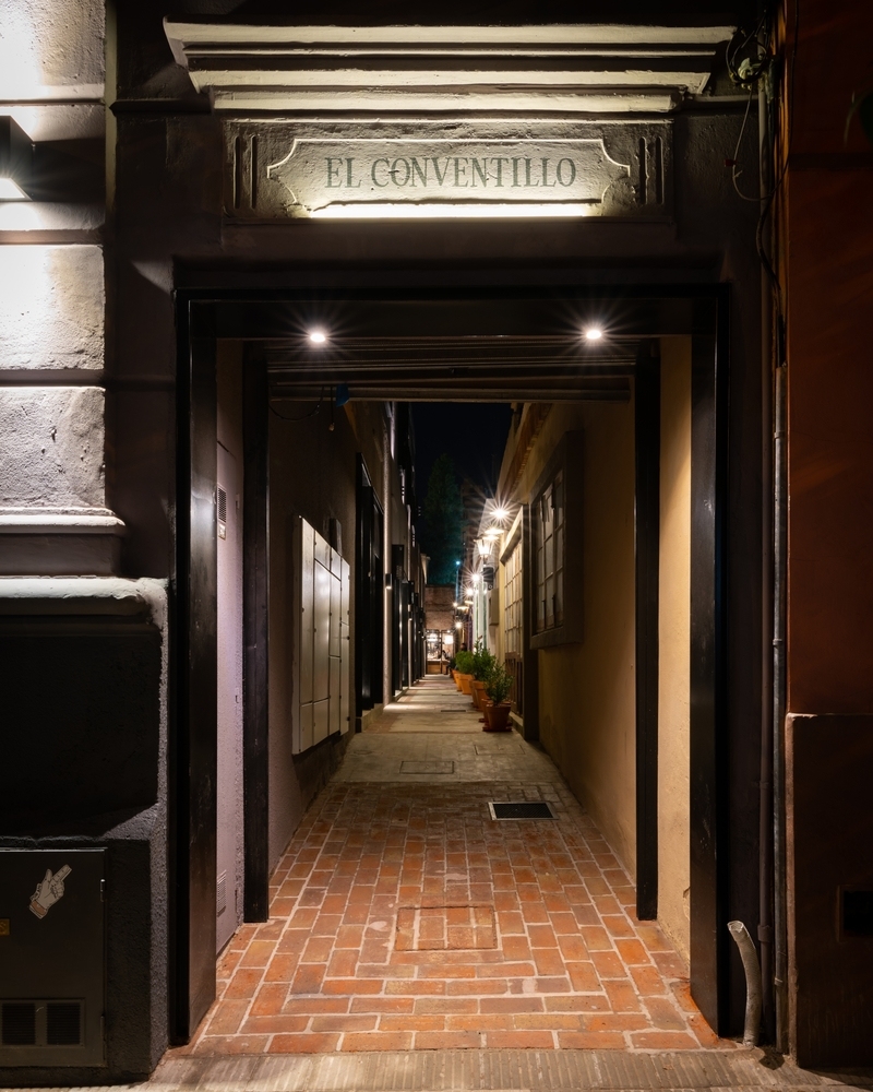 阿根廷百年修道院改造的购物中心-51