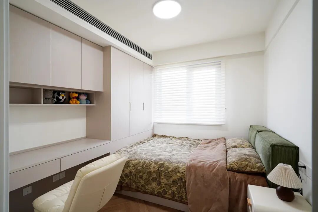 昆明13万打造125㎡现代轻法式三居，黑白配色的极致优雅，每一寸都美到骨子里！-39