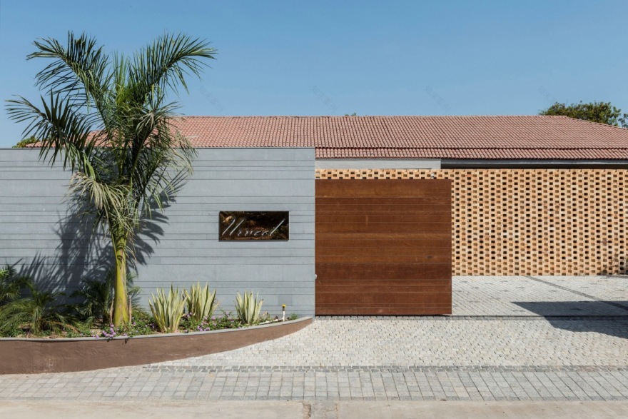 Urveel(树木环绕的印度热带住宅)-64