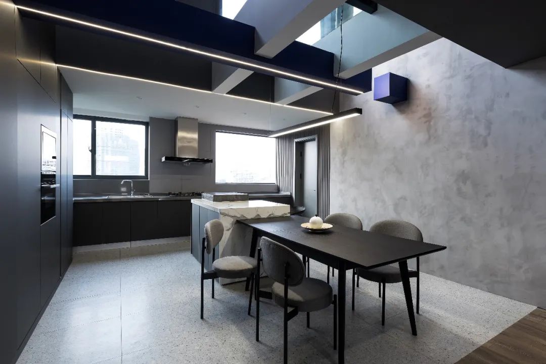 魔都顶层复式，重构精致质感-22