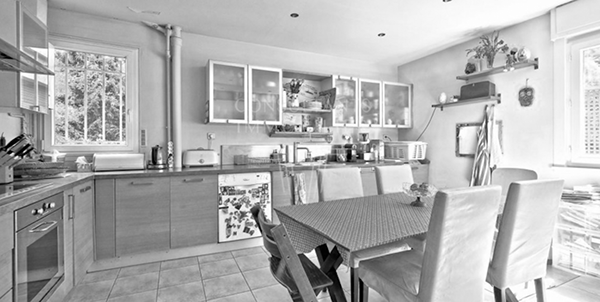 塞纳河畔讷伊以及花园旁（注：Neuilly sur Seine是法国巴黎的一个地名，一般固定译为塞纳河畔讷伊 ，sur Jardin直译为在花园上，结合语境理解为花园旁 ） 丨未明确,装饰设计为Stephanie Beaujard-21