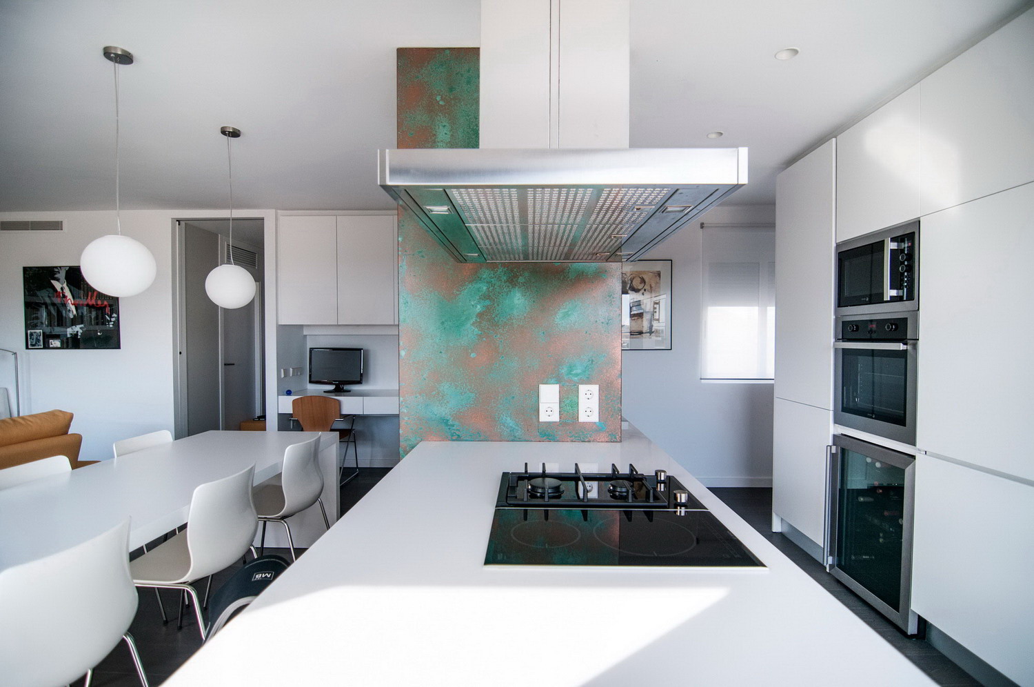 西班牙瓦伦西亚木制阁楼——活力橙色点亮生活空间-12