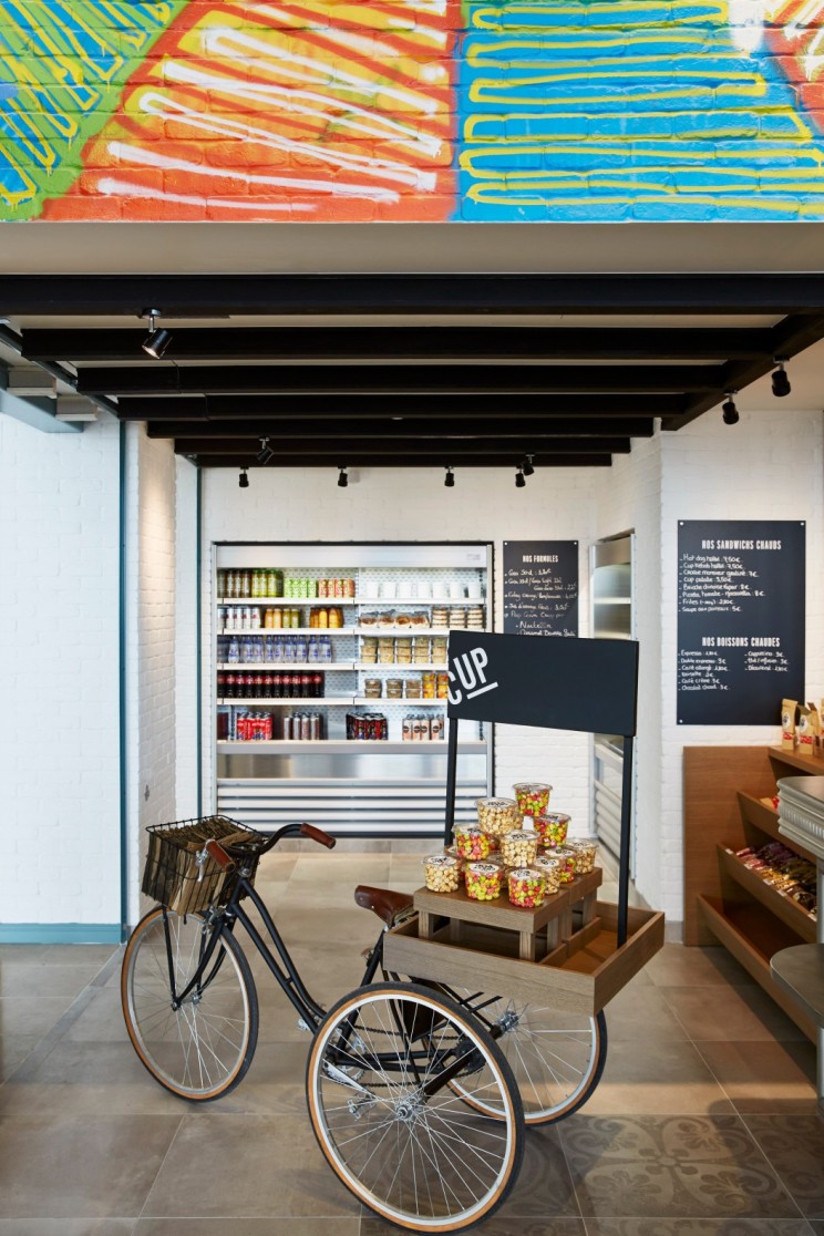 巴黎 CUP 餐厅 | 工业风餐饮空间新诠释-12