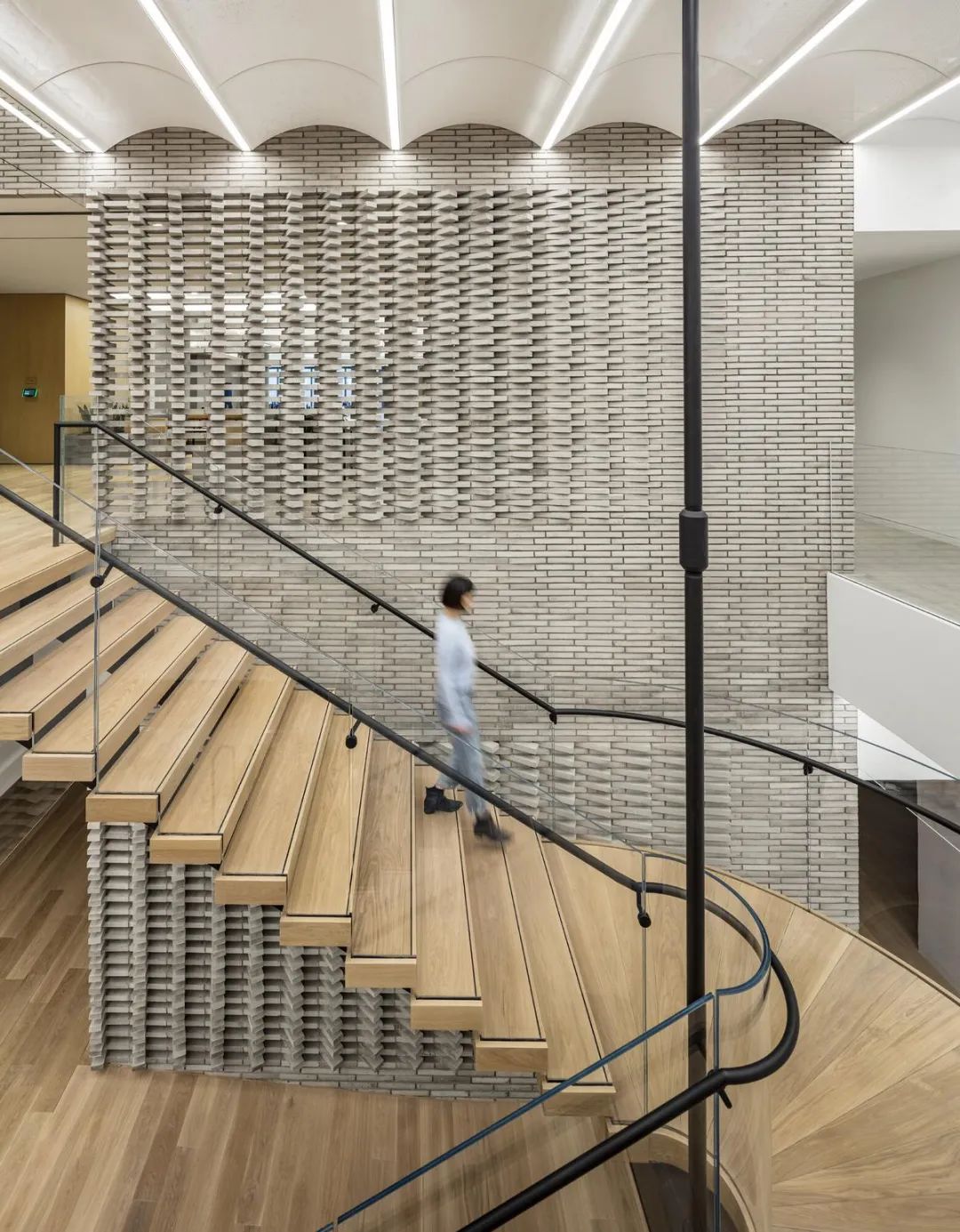 Peloton纽约总部大楼：大气内敛的高级工业风丨美国丨Phil Ward、Peter Knutson、Sohee-17