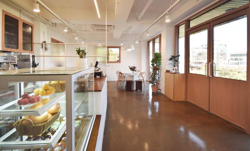 极简黑白风，打造温馨咖啡馆-6