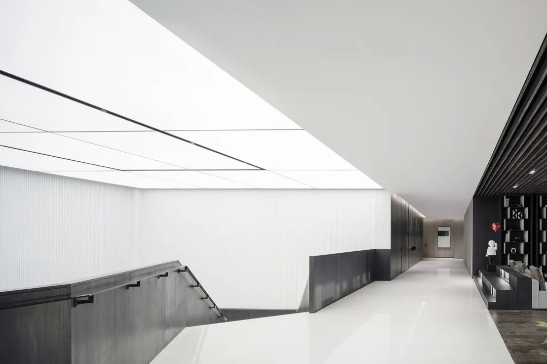 融创南昌·玖玺台销售中心 | 现代简约中的艺术与自然共生-98