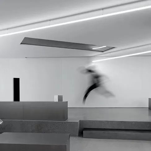 无限空间 · LOVIVO gallery 概念展厅设计丨中国沈阳丨白菜设计-37