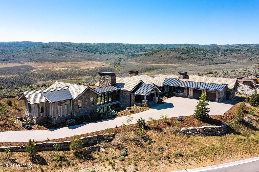 现代山地住宅设计案例-32