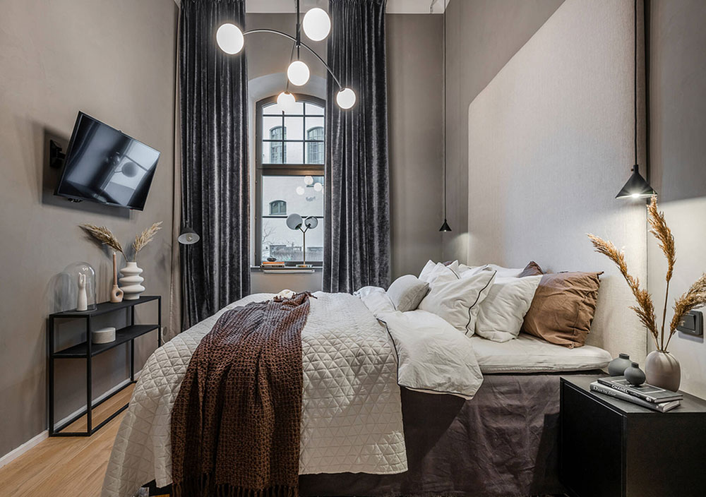 工业风独户公寓,超高天花板与私人露台-16