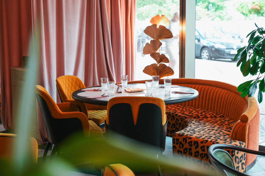 莉莉餐厅丨RomaniaIasi丨Sergiy Sarana等7人-41