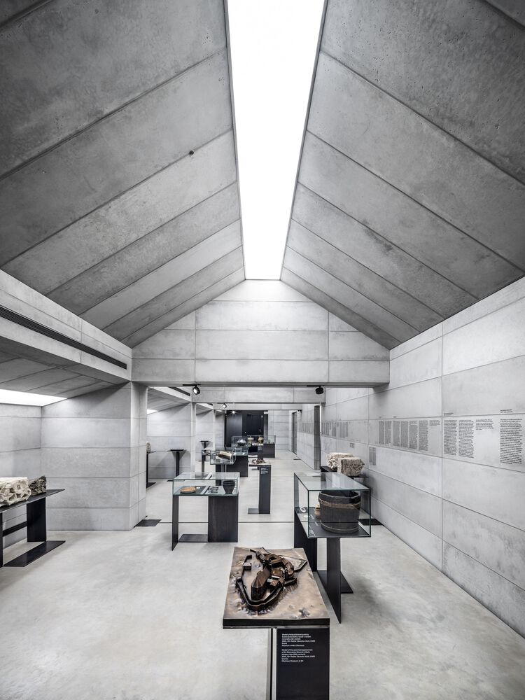 Exhibition Hall in the Attic of the Olomouc Archdiocesan Museum by Šépka architekti-13