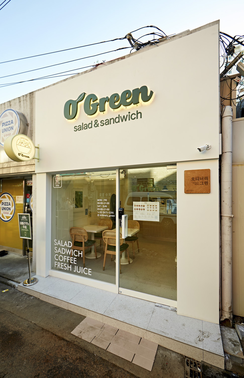 简约 13 坪咖啡厅，白色与原木打造温馨空间-14