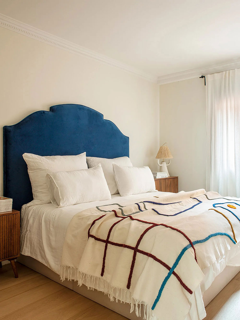 马德里小户型公寓的古典与现代设计-15