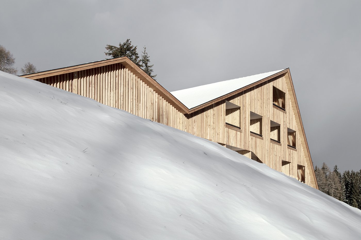 奥伯豪瑟阿尔姆酒店丨意大利丨Raum3 Architekten-1