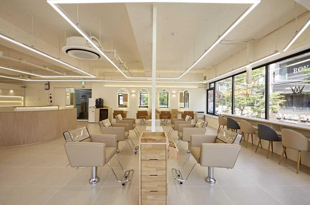 白色与木质的美容院设计-6