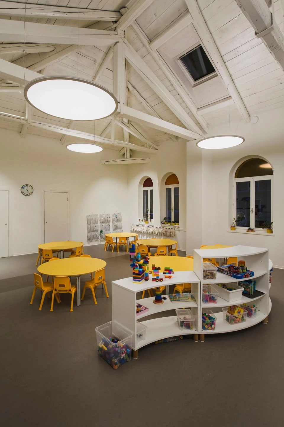 Illuminates an innovative space for children-13