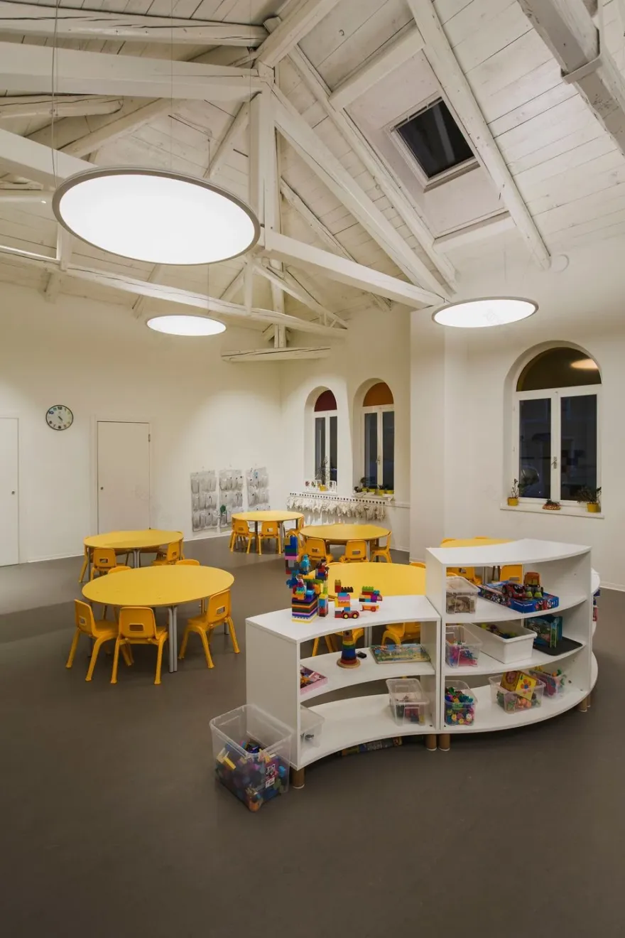 Illuminates an innovative space for children-13