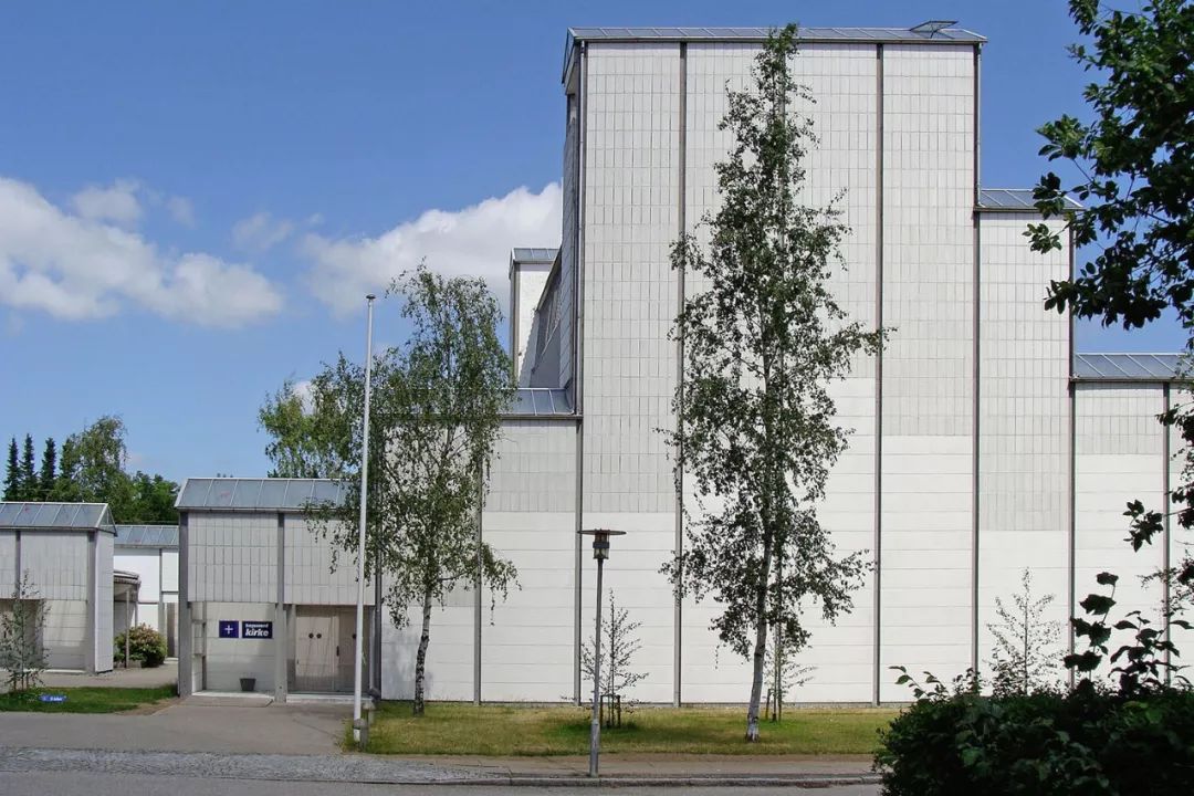 巴格斯韦德教堂 | 伍重的自然与精神空间-33