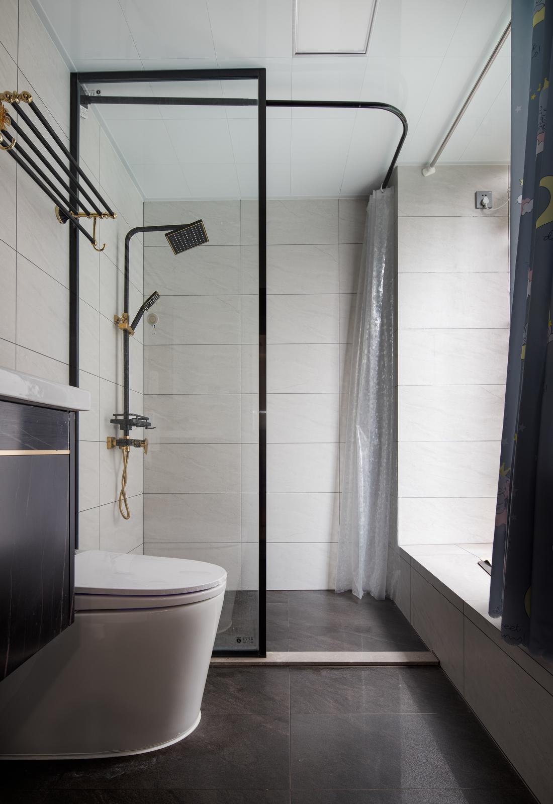 卡其色沙发搭配收纳墙,打造舒适宽敞客厅-40