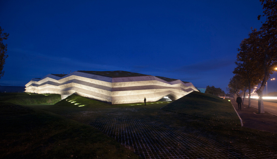 咖啡生产厂Meama丨Khmaladze Architects-11