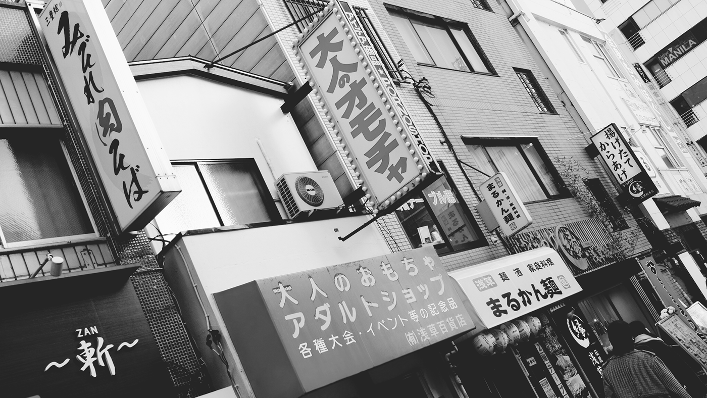 Japan  tokyo Asakusa kaminarimon travel-6