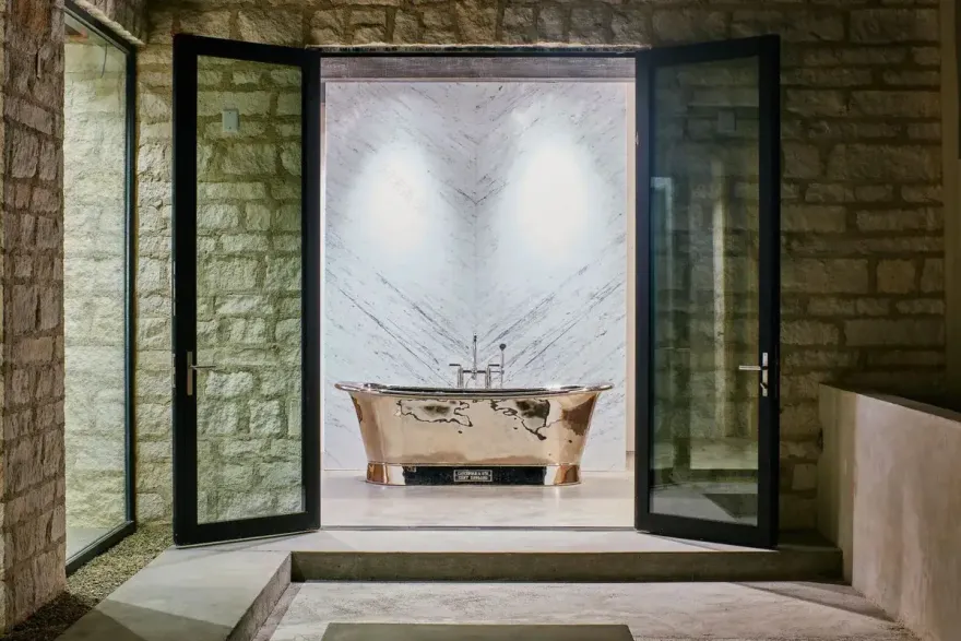 加州自然风格别墅 | 现代设计与乡村美学的完美融合-17