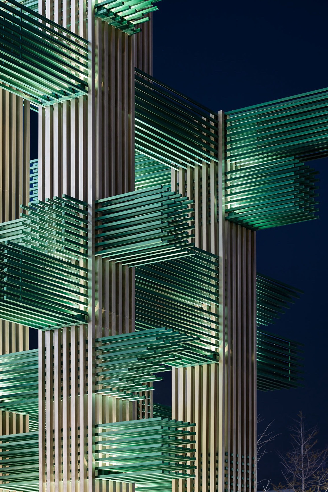 南阳万悦城广场景观&精神堡垒,河南 / 壹正企划-8