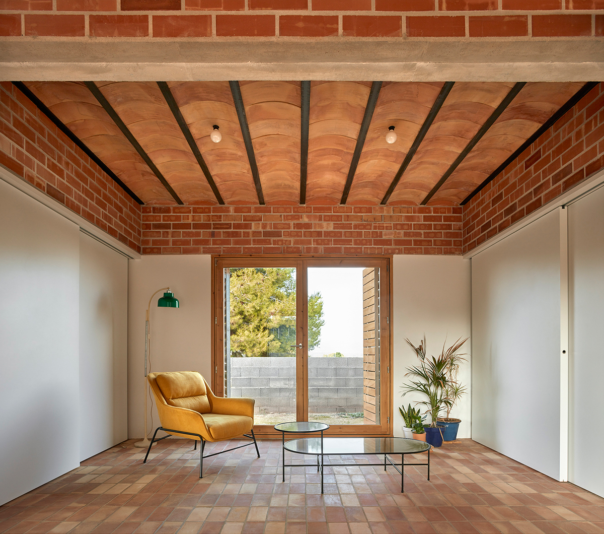 极简与高效 | Valencia 市郊的节能家居-4