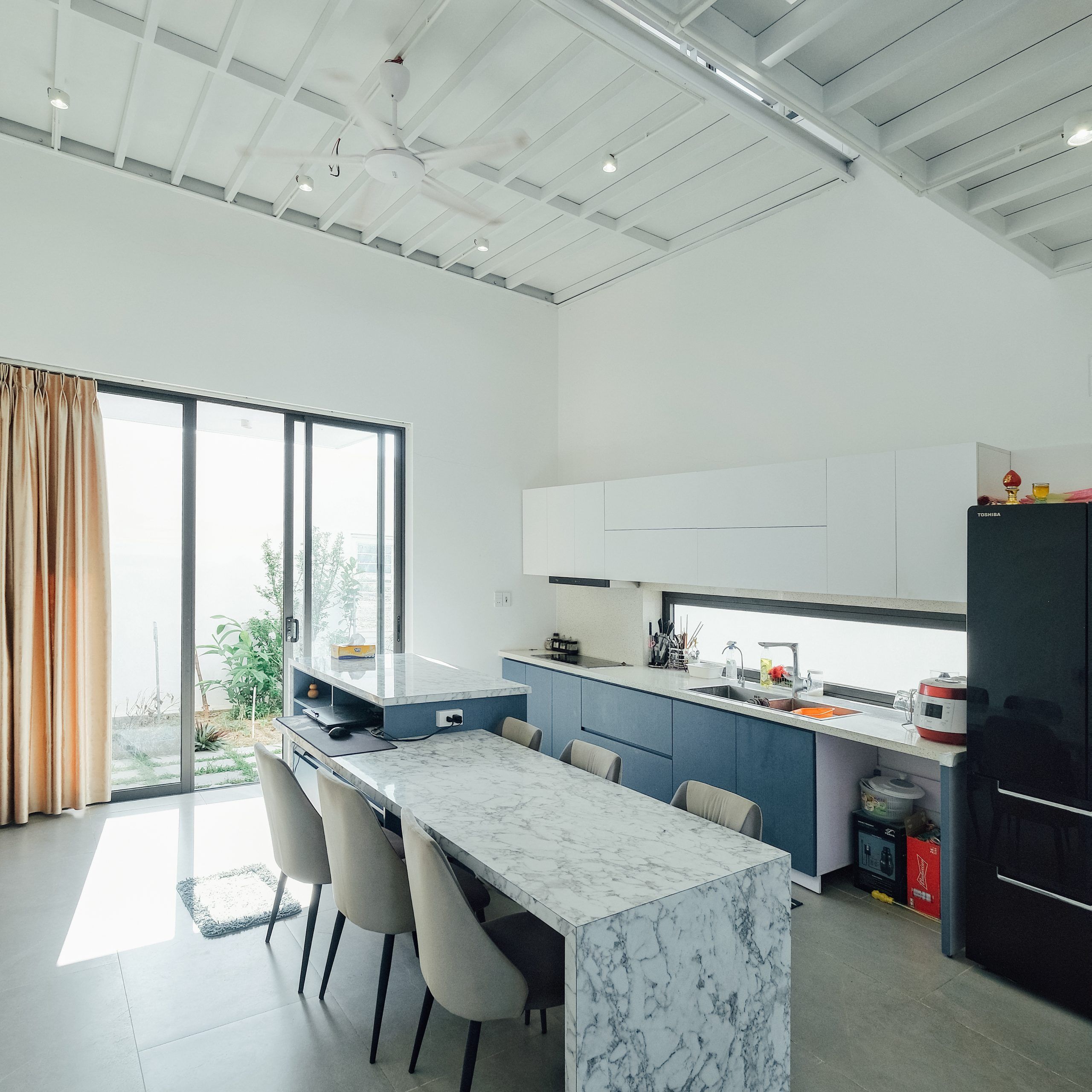 绿意盎然的四口之家-27