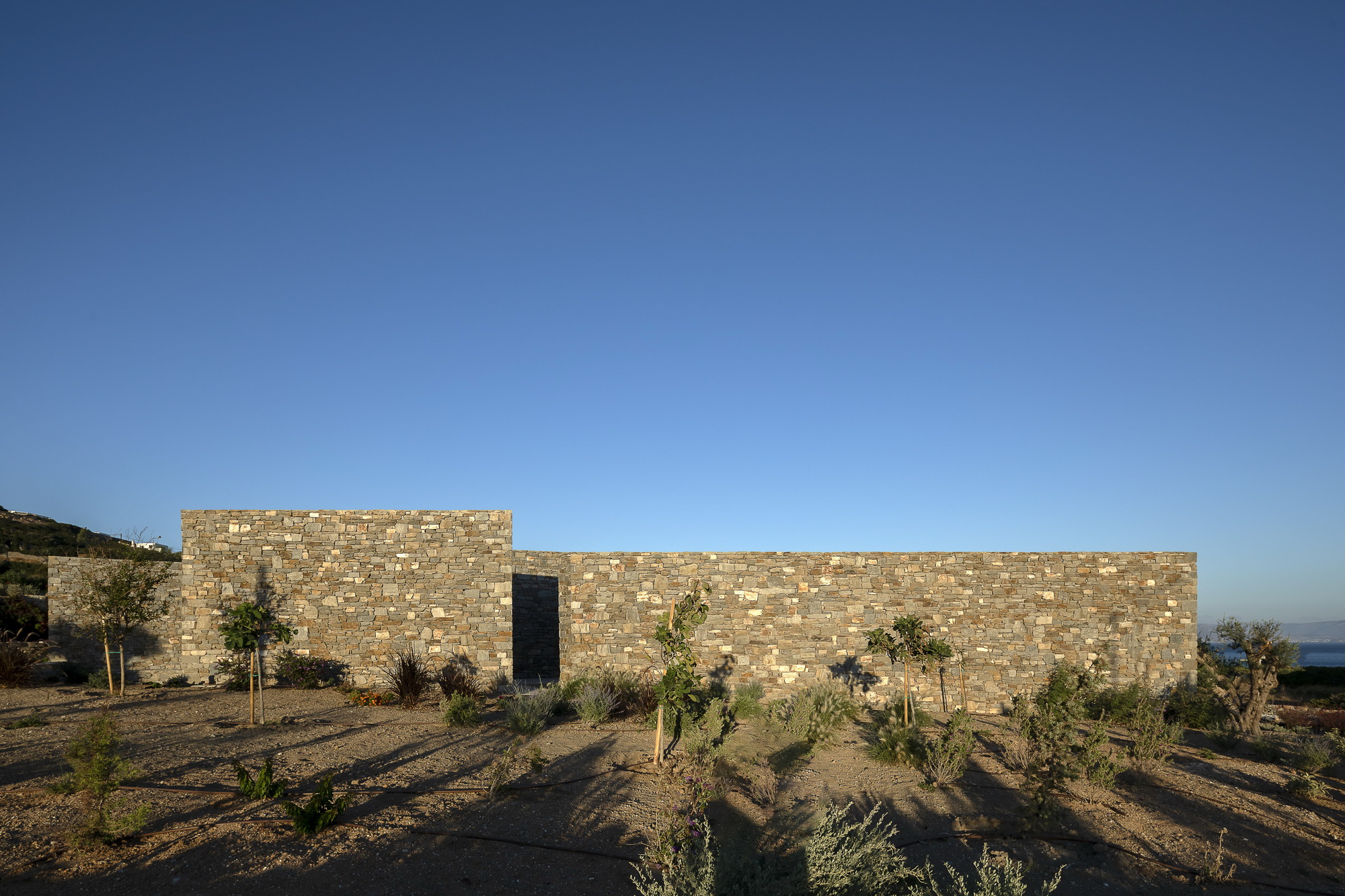 三角屋丨希腊丨React Architects-36