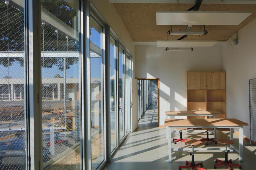 树立标杆的中小学乡村学校设计丨法国图卢兹丨戈者设计-12