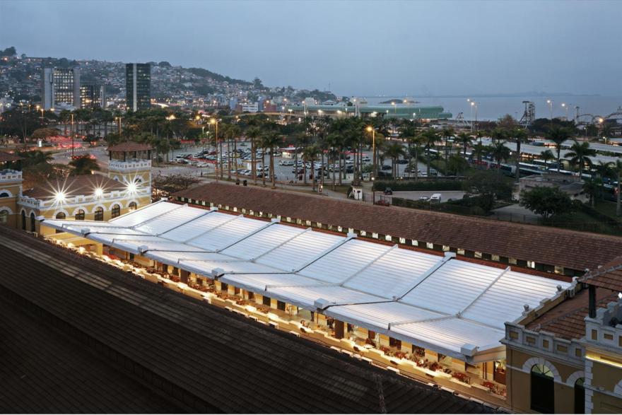 弗洛里亚诺波利斯公共市场屋顶改造项目-1