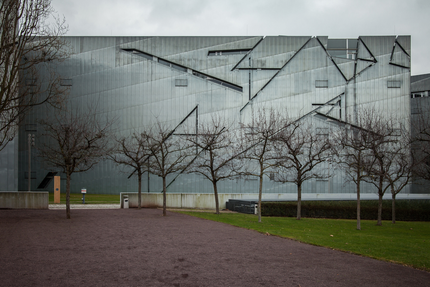 Jewish Museum Berlin / Studio Libeskind | Classics On Architecture Lab-9