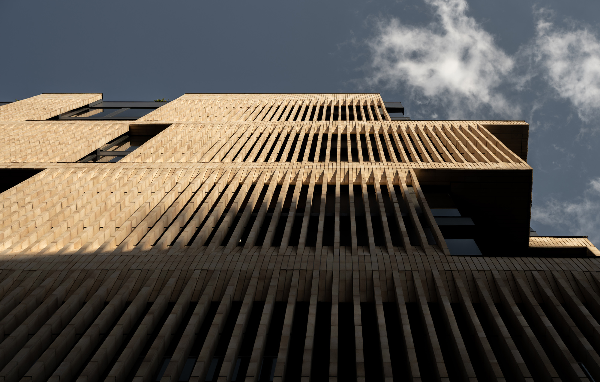 Lumen Residential Building丨Next Office–Alireza Taghaboni-28