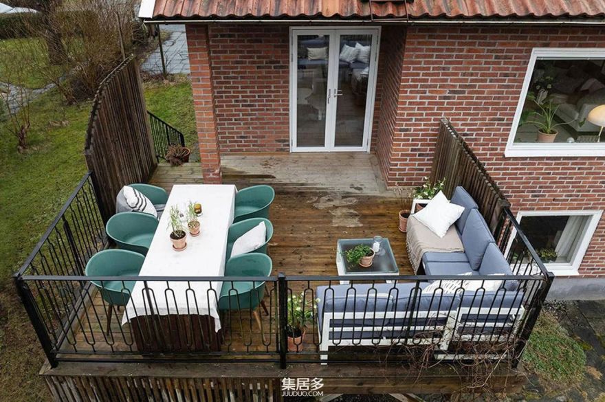 瑞典小屋复古壁纸与木墙设计-37