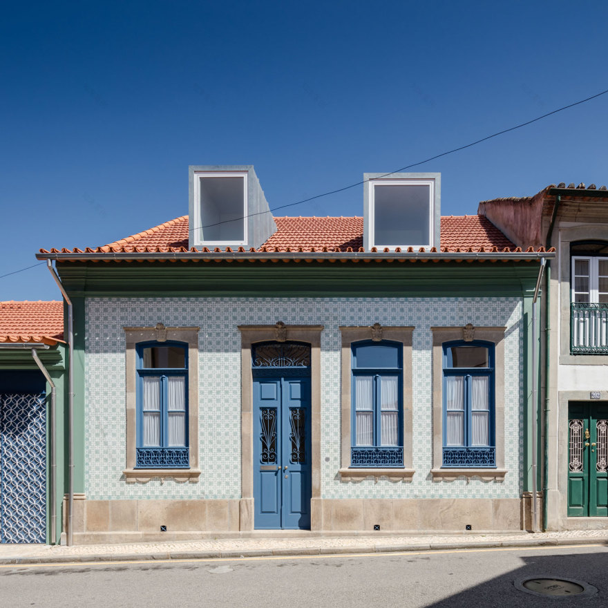 House Renovation in Ovar, Portugal by Nelson Resende.-0