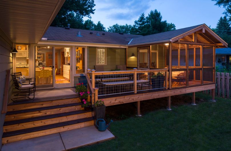 Deck Railing Designs That Mix Looks And Function-6