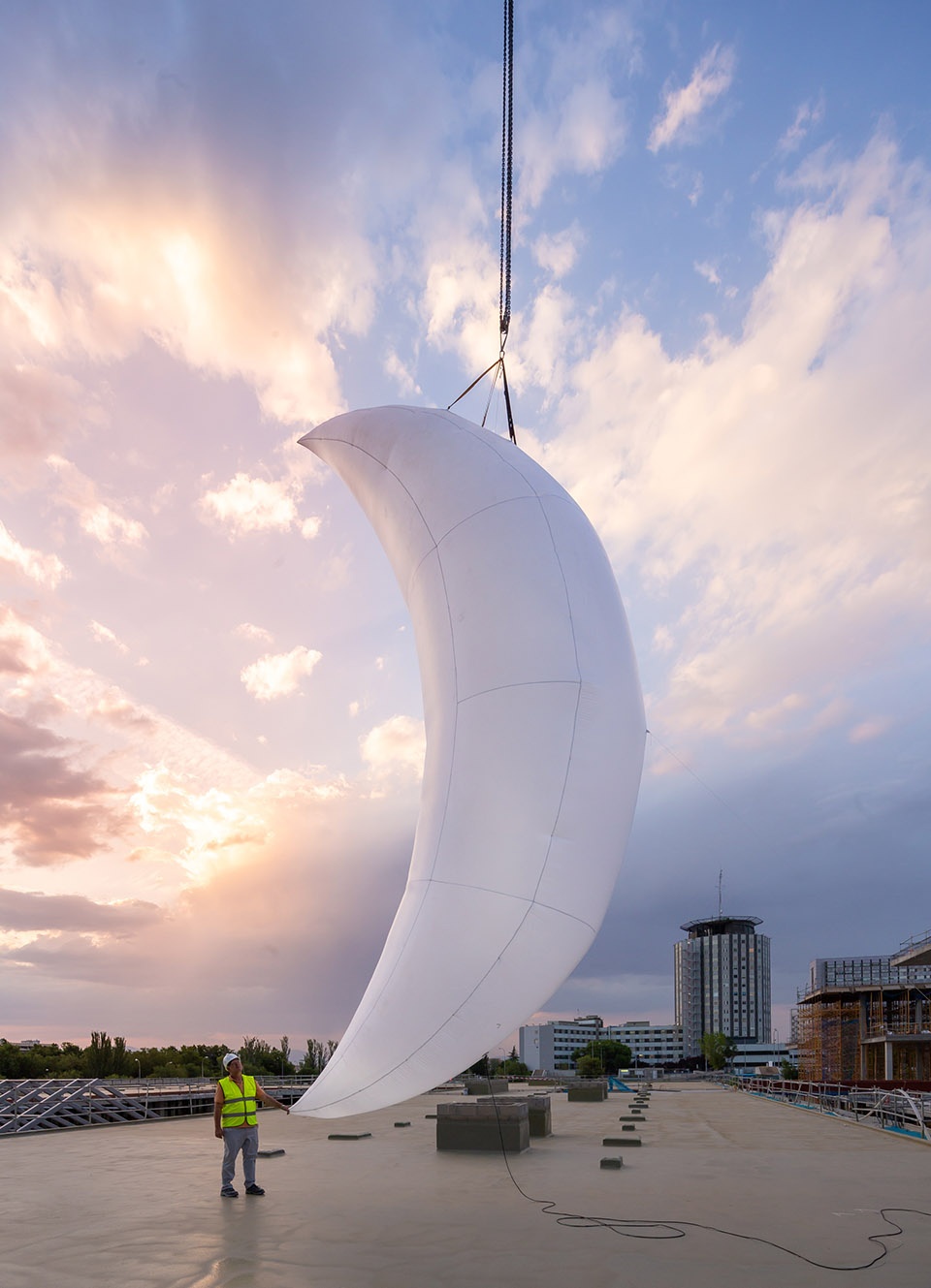 月亮 & 城市艺术装置,马德里-13