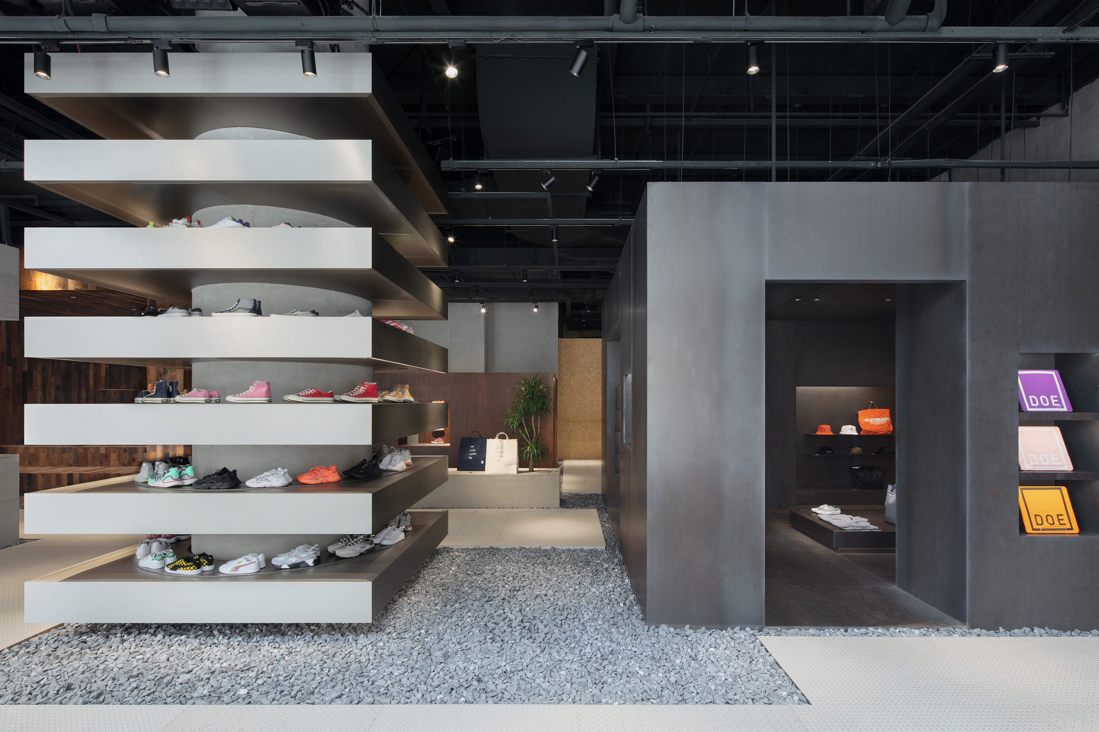 中国深圳大山顶DOE Store服装店(青山周平)B.L.U.E. Architecture Studio设计-1