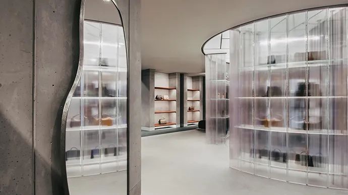 伦敦 Mulberry 新概念店设计丨英国伦敦丨Faye Toogood-11