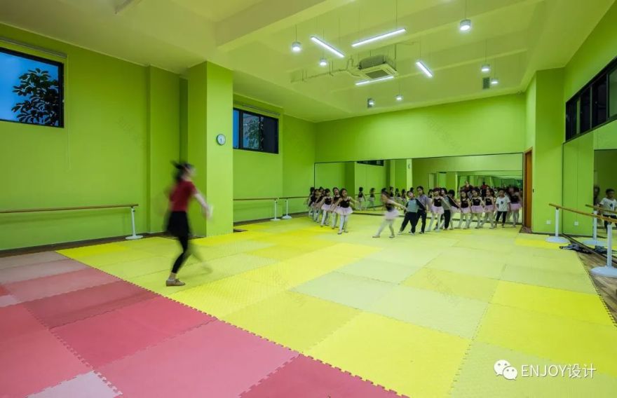 万科虎门梅沙小学,打造感官、思考、自由的体验式教育空间-50