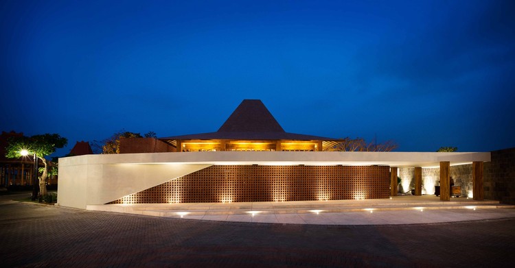 印尼马朗市山地慢跑风格酒店设计-2