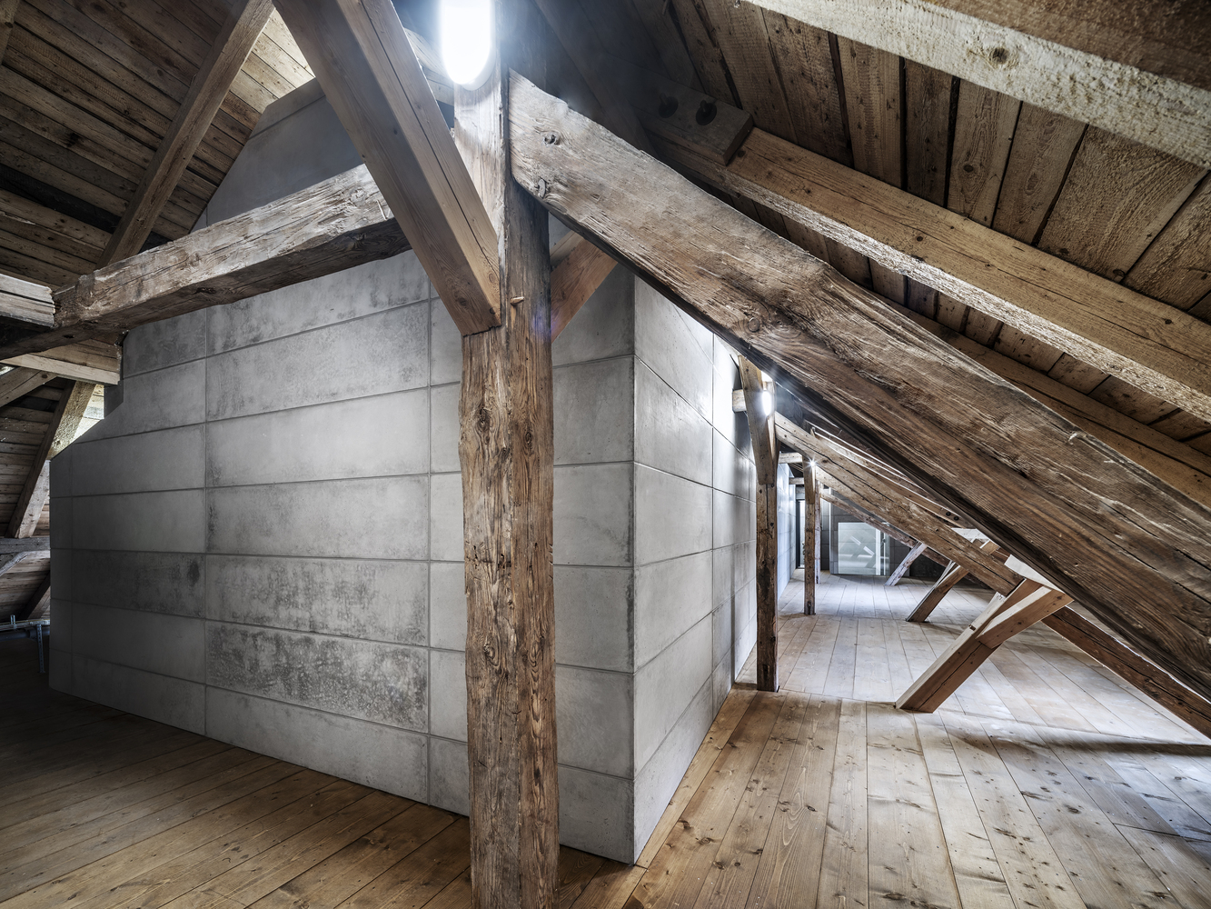 Exhibition Hall in the Attic of the Olomouc Archdiocesan Museum by Šépka architekti-26