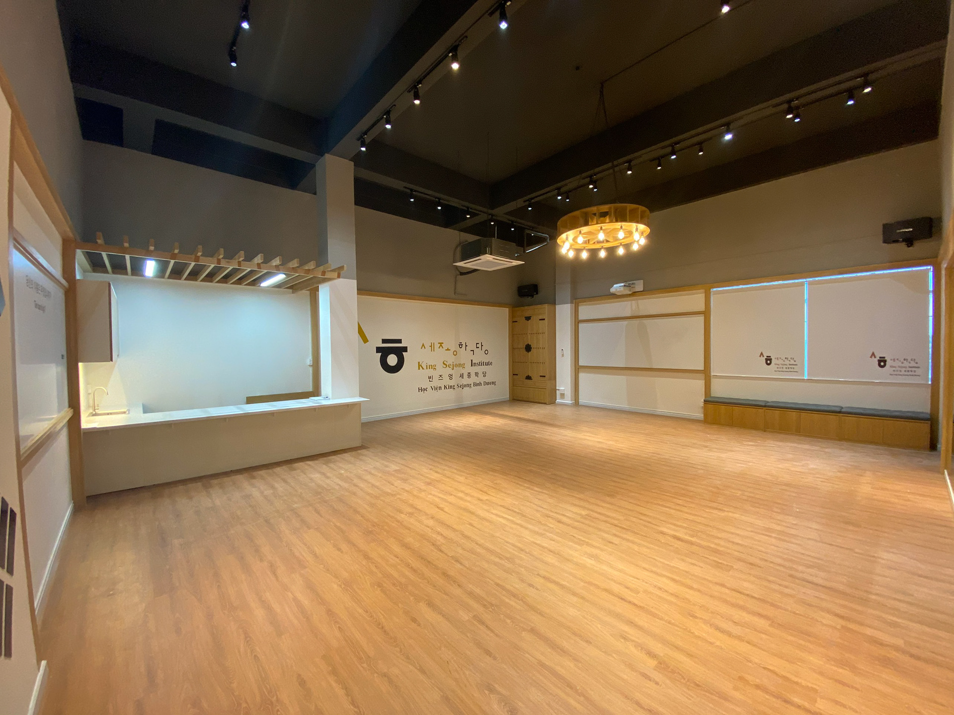 MULTIPURPOSE ROOM - BINH DUONG UNIVERSITY-32