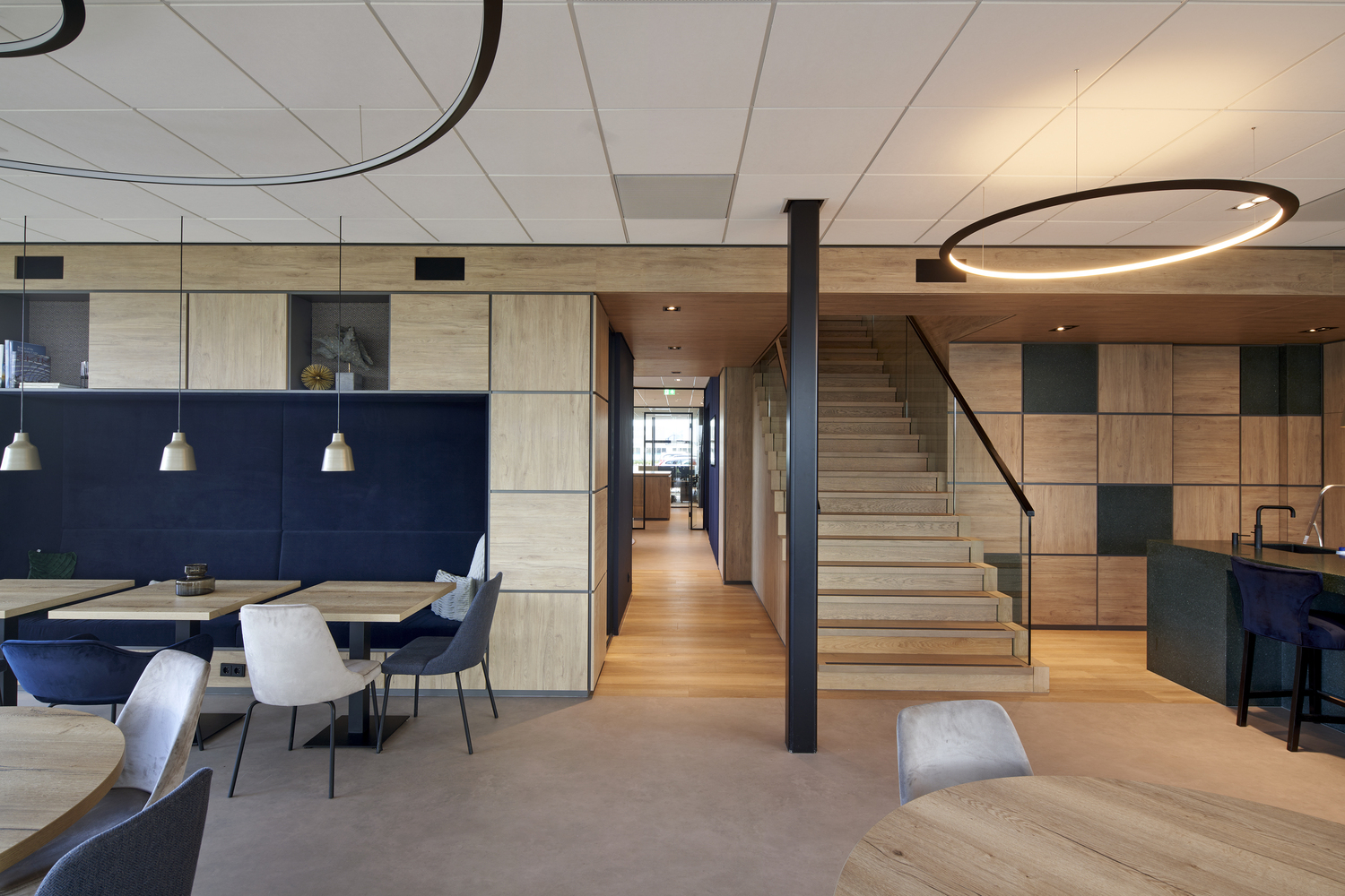 荷兰 VDG 总部大楼,绿色环境中的现代办公空间-31